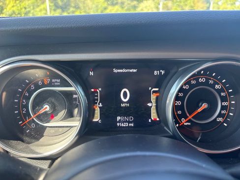 Used 2018 Jeep Wrangler Unlimited Sport S AWD/4WD image 16