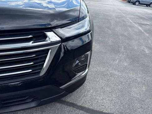 Used 2023 Chevrolet Traverse LT AWD/4WD image 39