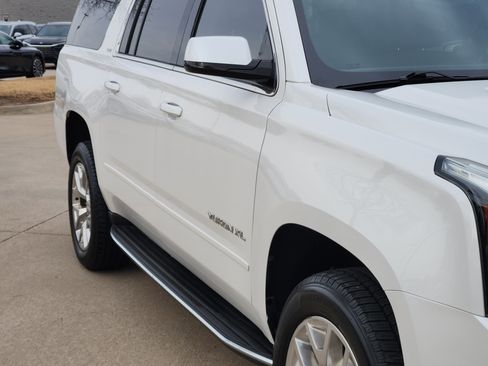 Used 2020 GMC Yukon XL SLT image 8