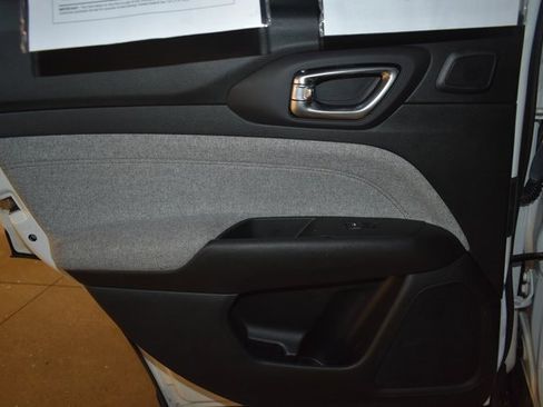 Used 2022 Jeep Compass Latitude w/ Sun and Sound Group image 34