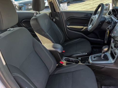 Used 2017 Ford Fiesta SE image 15