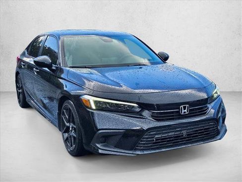 Used 2024 Honda Civic Sport image 3