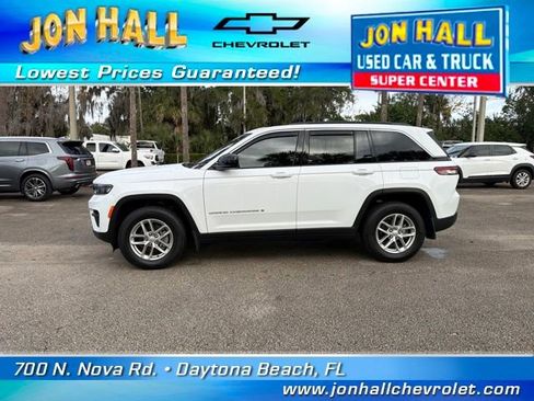 Used 2024 Jeep Grand Cherokee Laredo X w/ Trailer Tow Package image 4