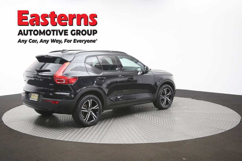 Used 2024 Volvo XC40 B5 Core AWD/4WD image 42