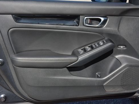 Used 2024 Honda Civic Touring image 9