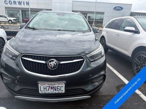 Used 2017 Buick Encore Essence FWD image 2