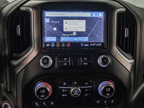 Used 2020 GMC Sierra 2500 AT4 w/ AT4 Premium Package image 27