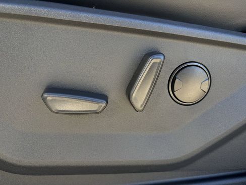 New 2026 Ford Expedition Max Platinum w/ Driver's Package image 28