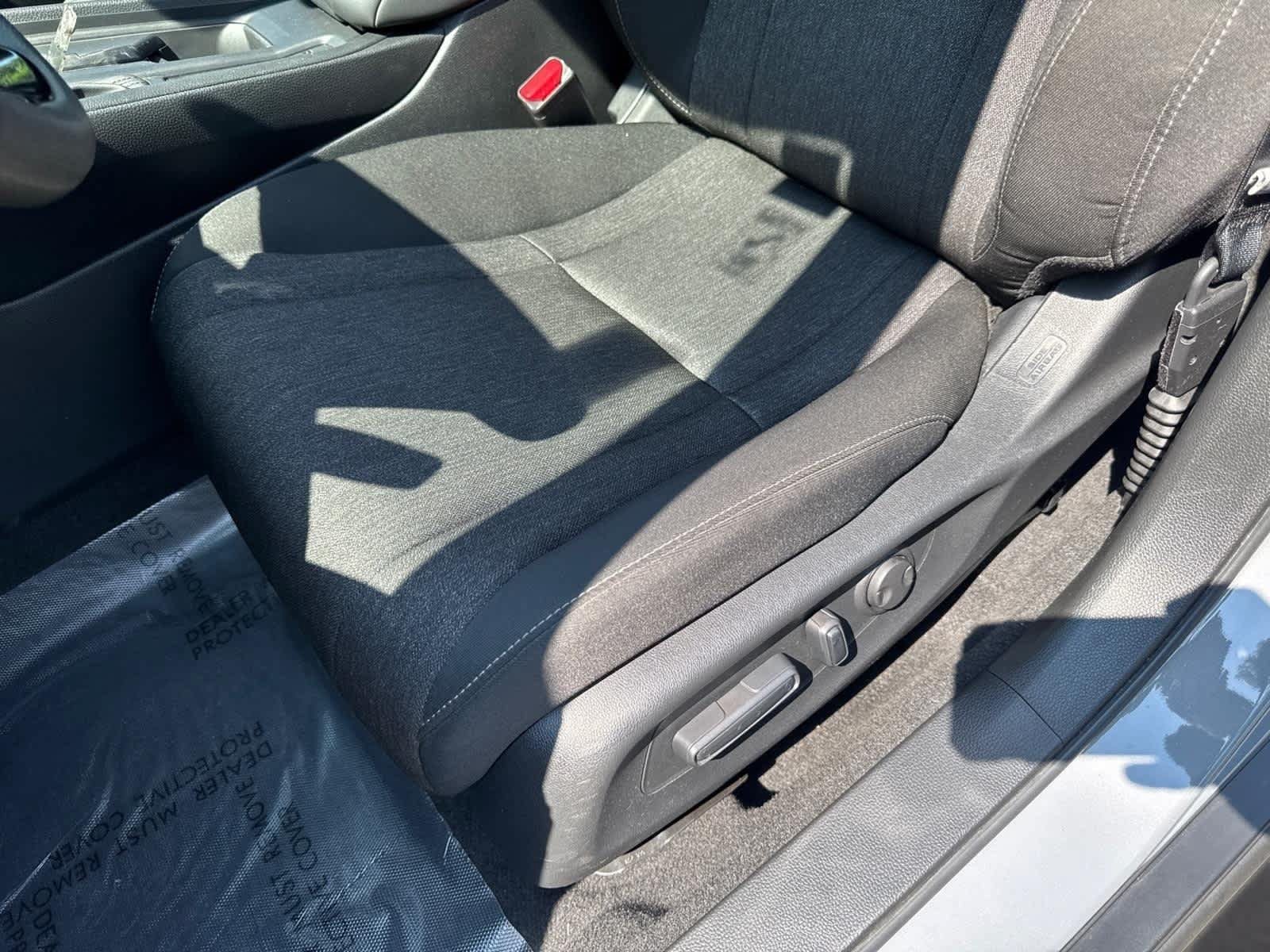 Used 2025 Honda Accord SE image 17
