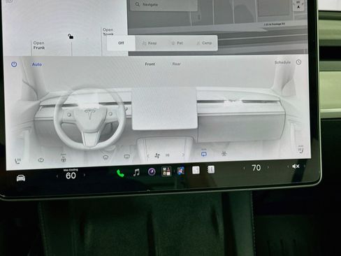 Used 2022 Tesla Model Y Long Range AWD/4WD image 23
