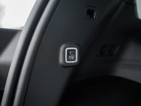 New 2026 Jeep Cherokee Limited AWD/4WD image 9