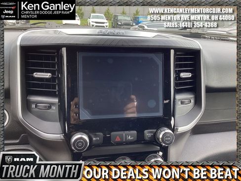 New 2026 RAM 1500 4x4 Crew Cab image 11