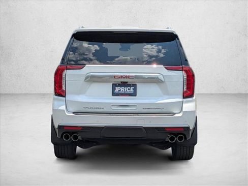 Used 2024 GMC Yukon Denali w/ Advanced Technology Package AWD/4WD image 7