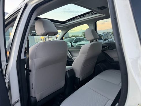 Used 2018 Subaru Forester 2.5i Premium AWD/4WD image 6