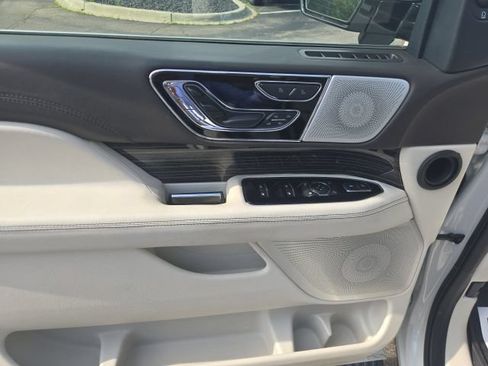Certified 2022 Lincoln Navigator Black Label AWD/4WD image 33