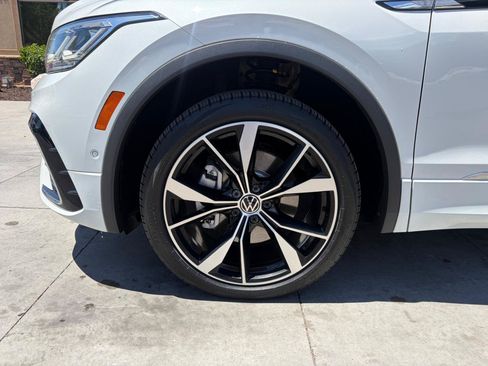 Used 2023 Volkswagen Tiguan SEL R-Line AWD/4WD image 25