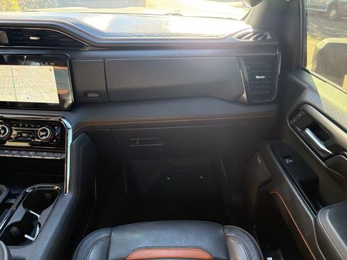 Used 2024 GMC Sierra 3500 AT4 w/ AT4 Premium Plus Package image 11