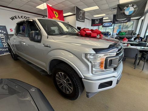 Used 2019 Ford F150 XLT w/ Equipment Group 302A Luxury AWD/4WD image 14