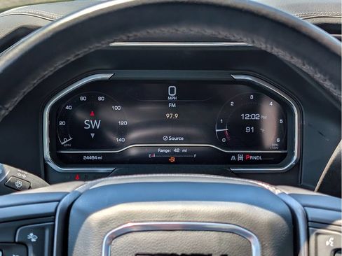 Used 2024 GMC Sierra 2500 Denali Ultimate w/ Max Trailering Package AWD/4WD image 17