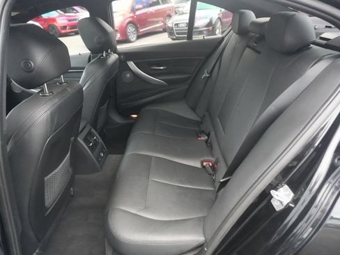 Used 2014 BMW 335i xDrive Sedan w/ Technology Package AWD/4WD image 16