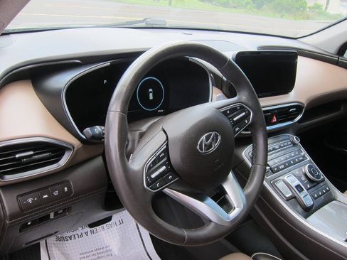 Used 2023 Hyundai Santa Fe Limited AWD/4WD image 10