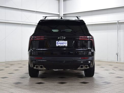 New 2026 Chevrolet Traverse LT w/ Midnight/Sport Edition image 7