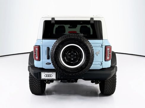 Used 2024 Ford Bronco Heritage Edition AWD/4WD image 6