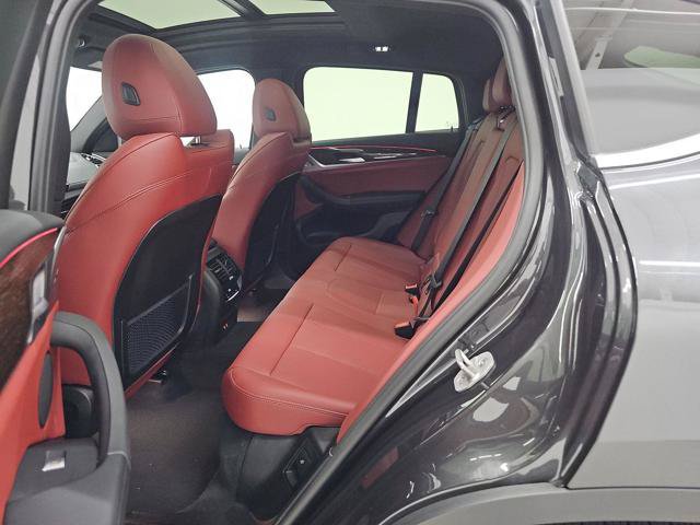 Used 2025 BMW X4 xDrive30i AWD/4WD image 4