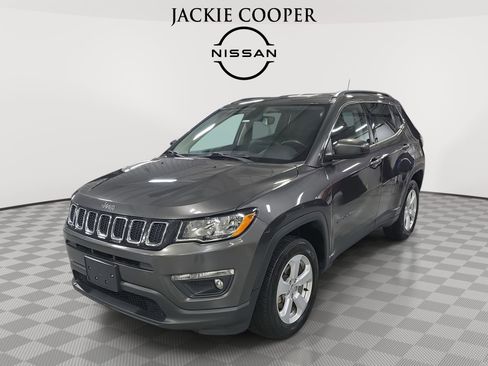 Used 2021 Jeep Compass Latitude w/ Convenience Group image 1