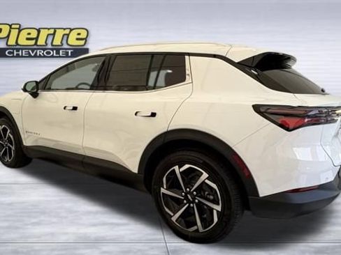 New 2026 Chevrolet Equinox EV LT FWD image 2