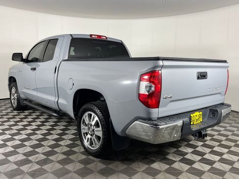 Used 2018 Toyota Tundra SR5 AWD/4WD image 8
