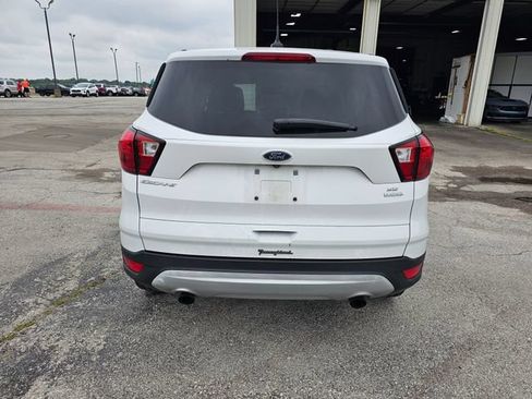 Used 2019 Ford Escape SE FWD image 7