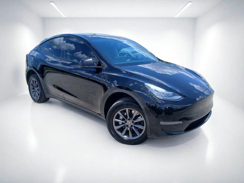 Used 2020 Tesla Model Y Long Range AWD/4WD image 2