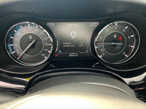 Used 2022 Maserati Quattroporte Modena RWD image 13