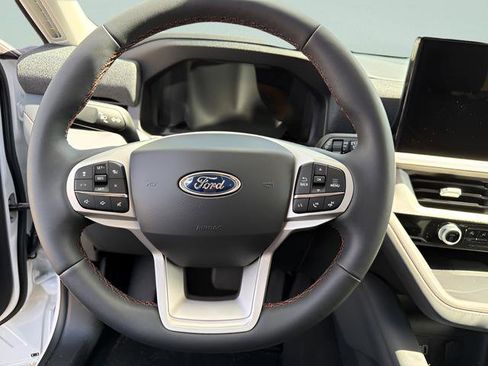 New 2026 Ford Explorer Active w/ Active Comfort Package AWD/4WD image 18