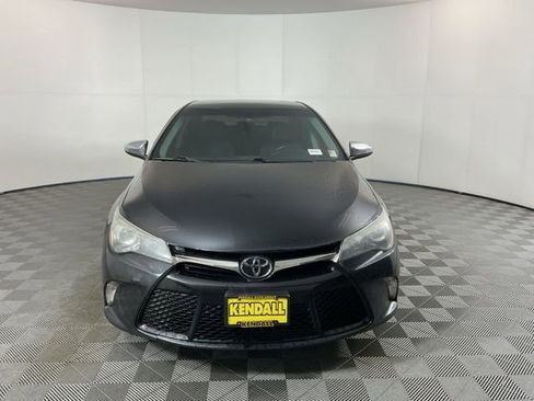 Used 2017 Toyota Camry SE FWD image 2