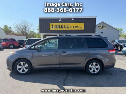 Used 2014 Toyota Sienna LE