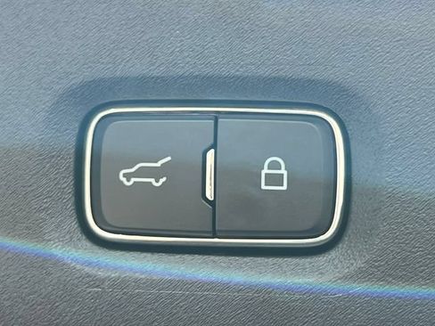 Certified 2025 Ford Expedition Active AWD/4WD image 46