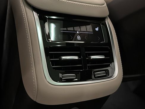 New 2026 Volvo XC90 T8 Plus image 28