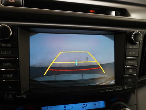 Used 2016 Toyota RAV4 Limited AWD/4WD image 30
