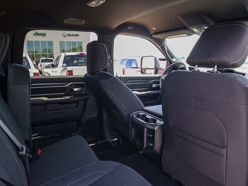 New 2026 RAM 2500 Big Horn AWD/4WD image 16