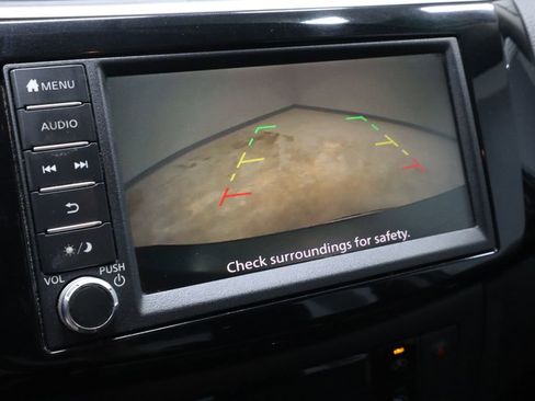 Used 2019 Nissan Sentra SV image 3