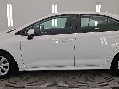 Certified 2023 Toyota Corolla LE FWD image 9