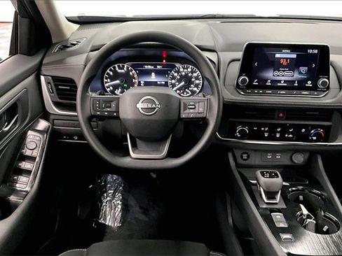 New 2025 Nissan Rogue S image 19