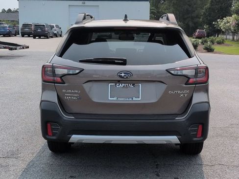 Used 2021 Subaru Outback Limited XT AWD/4WD image 4