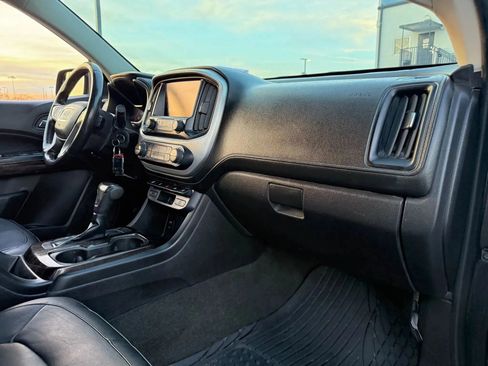 Used 2016 GMC Canyon SLT w/ Driver Alert Package AWD/4WD image 19