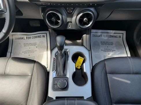 Used 2024 Chevrolet Blazer LT AWD/4WD image 24