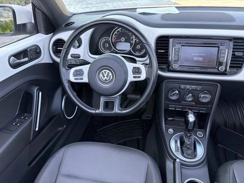 Used 2014 Volkswagen Beetle 2.5 FWD image 20