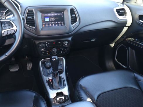 Used 2017 Jeep Compass Latitude w/ Popular Equipment Group image 12