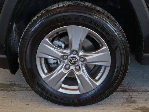 Used 2024 Toyota RAV4 XLE image 28